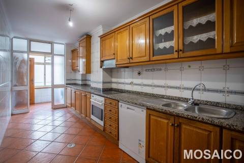 Apartamento T2 Venda em Mafamude e Vilar do Paraíso,Vila Nova de Gaia