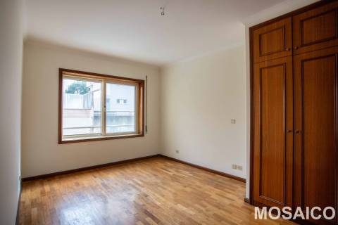 Apartamento T2 Venda em Mafamude e Vilar do Paraíso,Vila Nova de Gaia