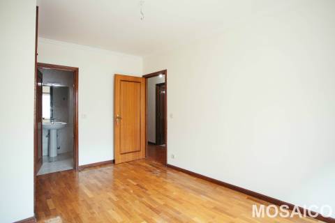 Apartamento T2 Venda em Mafamude e Vilar do Paraíso,Vila Nova de Gaia