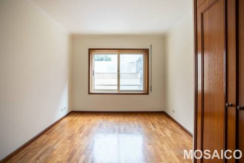 Apartamento T2 Venda em Mafamude e Vilar do Paraíso,Vila Nova de Gaia