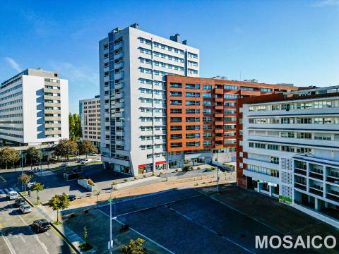 Apartamento T4 Arrendamento em Ramalde,Porto