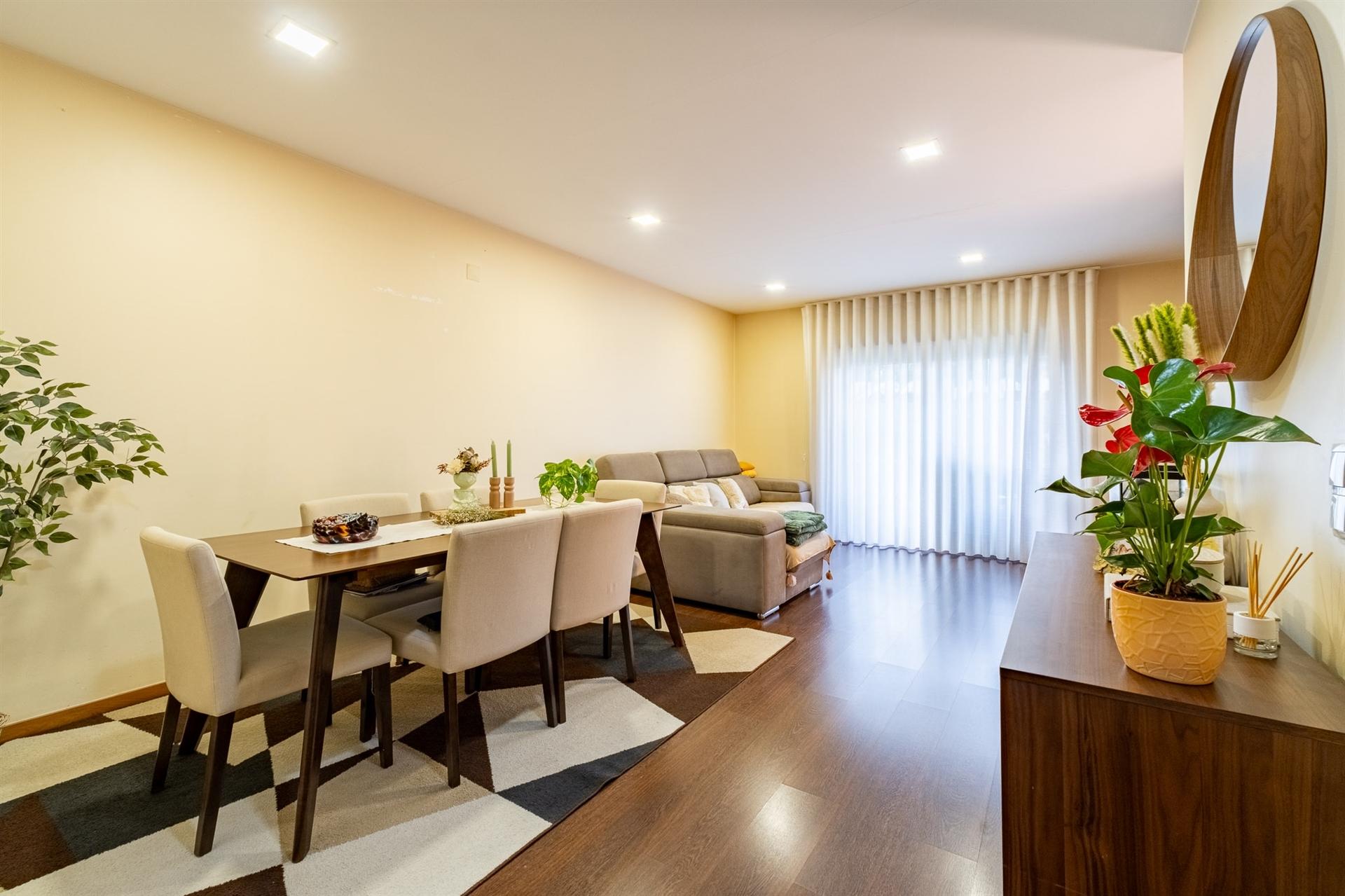 Apartamento T2 Venda em Mafamude e Vilar do Paraíso,Vila Nova de Gaia