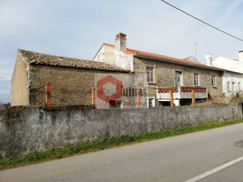 Moradia em Banda T0 Venda em Sabugal e Aldeia de Santo António,Sabugal
