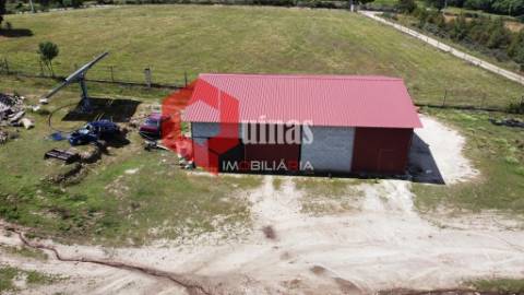 Armazém para venda em Alfaiates