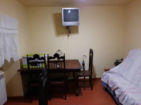 Arrendamento T1 com quintal