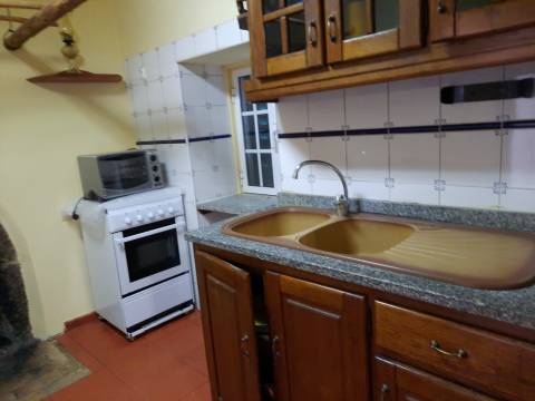 Arrendamento T1 com quintal