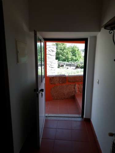 Arrendamento T1 com quintal