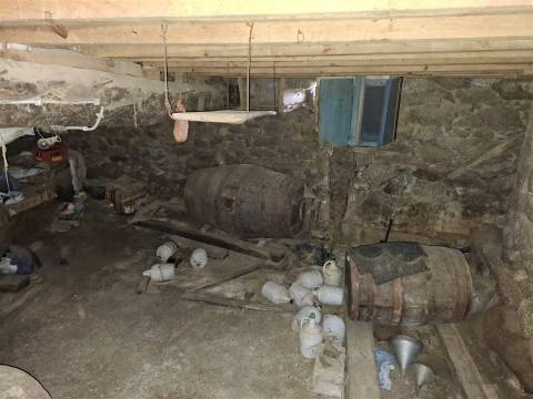 Imóvel devoluto para reconstrução na Abitureira, Sabugal, Guarda