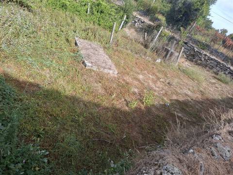 Imóvel devoluto para reconstrução na Abitureira, Sabugal, Guarda