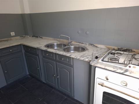 Venda Apartamento T2 junto ao Polo IV da UBI Covilhã