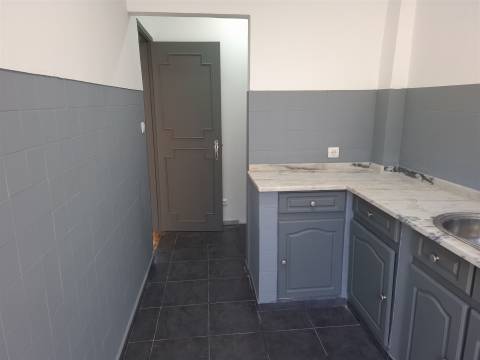 Venda Apartamento T2 junto ao Polo IV da UBI Covilhã