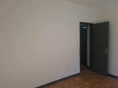 Venda Apartamento T2 junto ao Polo IV da UBI Covilhã