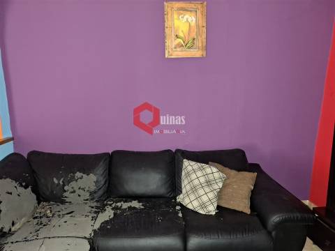 Moradia T3 em banda na Benquerença, Penamacor