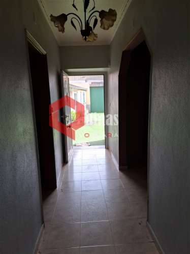 Moradia T3 em banda na Benquerença, Penamacor