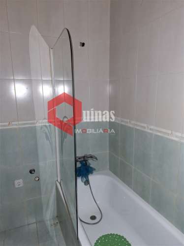 Moradia T3 em banda na Benquerença, Penamacor