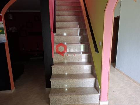 Moradia T3 em banda na Benquerença, Penamacor