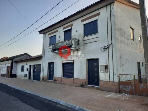 Imóvel T6 habitável para renovar na Gafanha da Boa Hora, Vagos, Aveiro