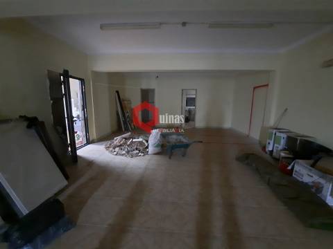 Imóvel T6 habitável para renovar na Gafanha da Boa Hora, Vagos, Aveiro