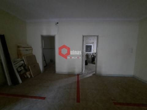 Imóvel T6 habitável para renovar na Gafanha da Boa Hora, Vagos, Aveiro