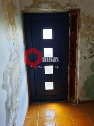 Imóvel T6 habitável para renovar na Gafanha da Boa Hora, Vagos, Aveiro