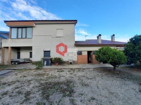 Imóvel T6 habitável para renovar na Gafanha da Boa Hora, Vagos, Aveiro