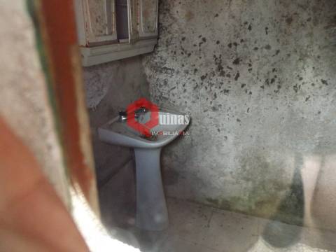 Venda de Casa T1 no Baraçal, Sabugal.