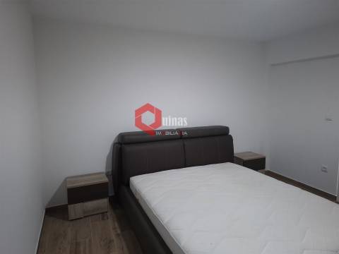 Rés-do-chão de Moradia, T1 mobilado e equipado.