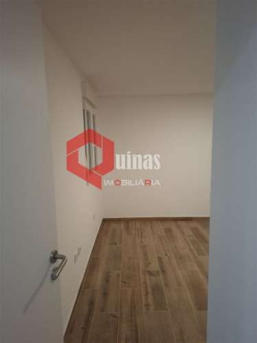 Rés-do-chão de Moradia, T1 mobilado e equipado.