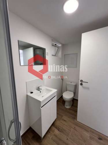 Rés-do-chão de Moradia, T1 mobilado e equipado.