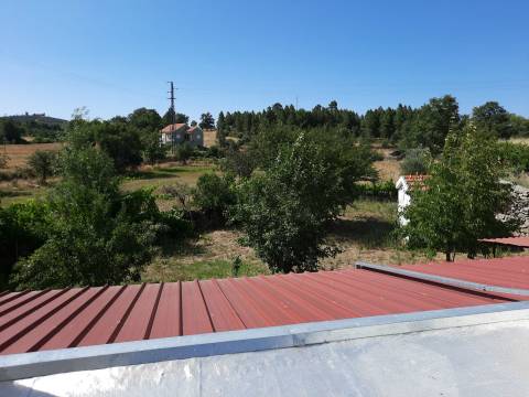 Arrendamento T1 com quintal