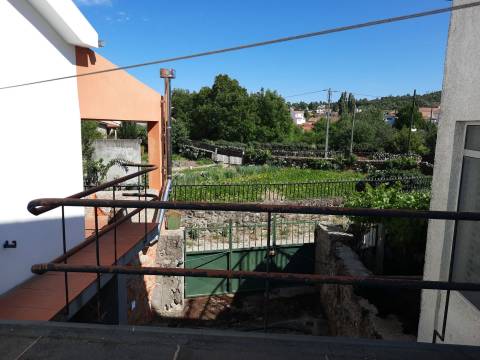 Arrendamento T1 com quintal