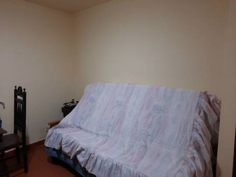 Arrendamento T1 com quintal