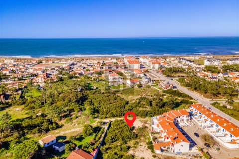 Praia de Quiaios. Terreno Com Viabilidade de Construção