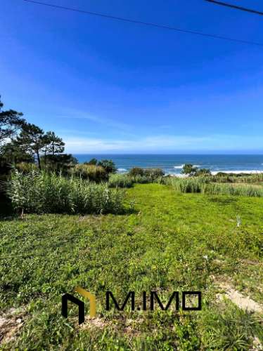 Terreno Em 1ª Linha de Mar na Praia da Murtinheira