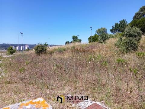 Terreno com Potencial de Construção – Próximo ao Centro da Figueira da Foz