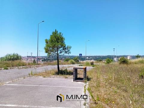 Terreno com Potencial de Construção – Próximo ao Centro da Figueira da Foz