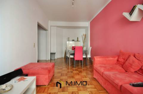 Buarcos. Apartamento T4 na Marginal com Vistas de Mar