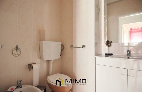 Buarcos. Apartamento T4 na Marginal com Vistas de Mar