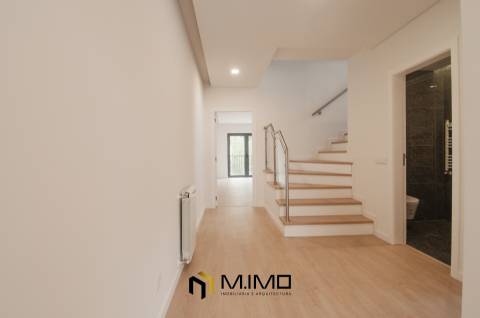 Casa com garagem na Quinta de Santa Maria