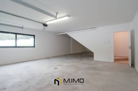 Casa com garagem na Quinta de Santa Maria