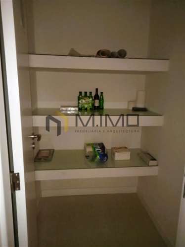 Apartamento T3 Com Arrumo Junto à Praia