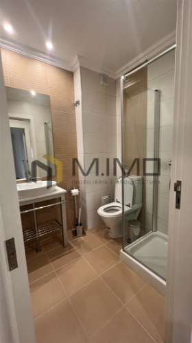 Apartamento T3 Com Arrumo Junto à Praia