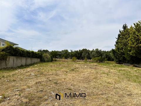 Lote de Luxo com Vista de Golfe na Quinta da Beloura – Projeto Aprovado pela APQB