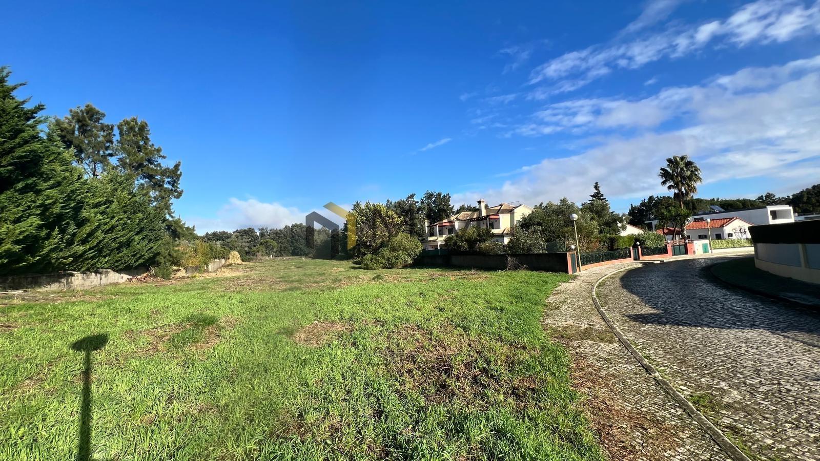 Lote de Luxo com Vista de Golfe na Quinta da Beloura – Projeto Aprovado pela APQB