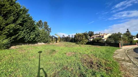 Lote de Luxo com Vista de Golfe na Quinta da Beloura – Projeto Aprovado pela APQB
