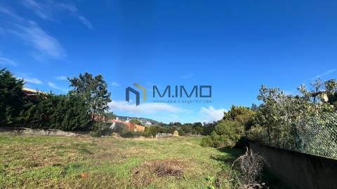 Lote de Luxo com Vista de Golfe na Quinta da Beloura – Projeto Aprovado pela APQB