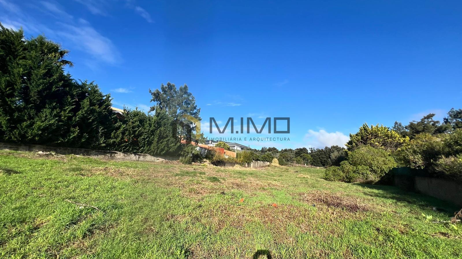 Lote de Luxo com Vista de Golfe na Quinta da Beloura – Projeto Aprovado pela APQB