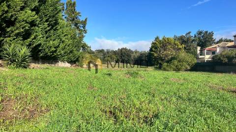Lote de Luxo com Vista de Golfe na Quinta da Beloura – Projeto Aprovado pela APQB