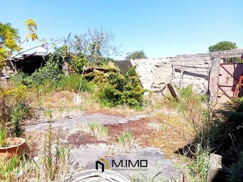 Casa com Quintal e Terreno Anexo no Paião – Perfeita para Projetos ao Ar Livre