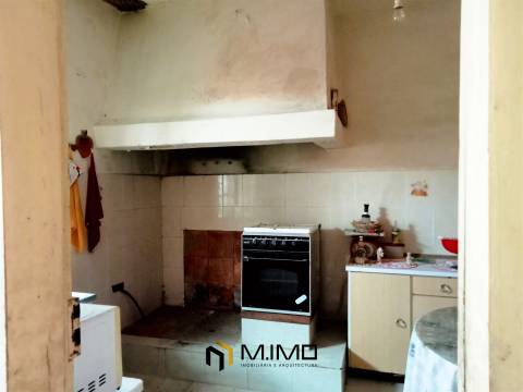 Casa com Quintal e Terreno Anexo no Paião – Perfeita para Projetos ao Ar Livre